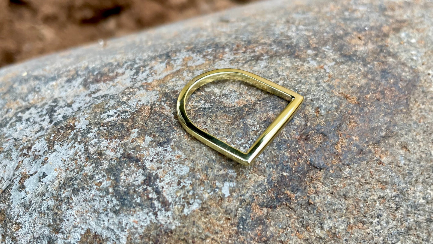 Dee ring