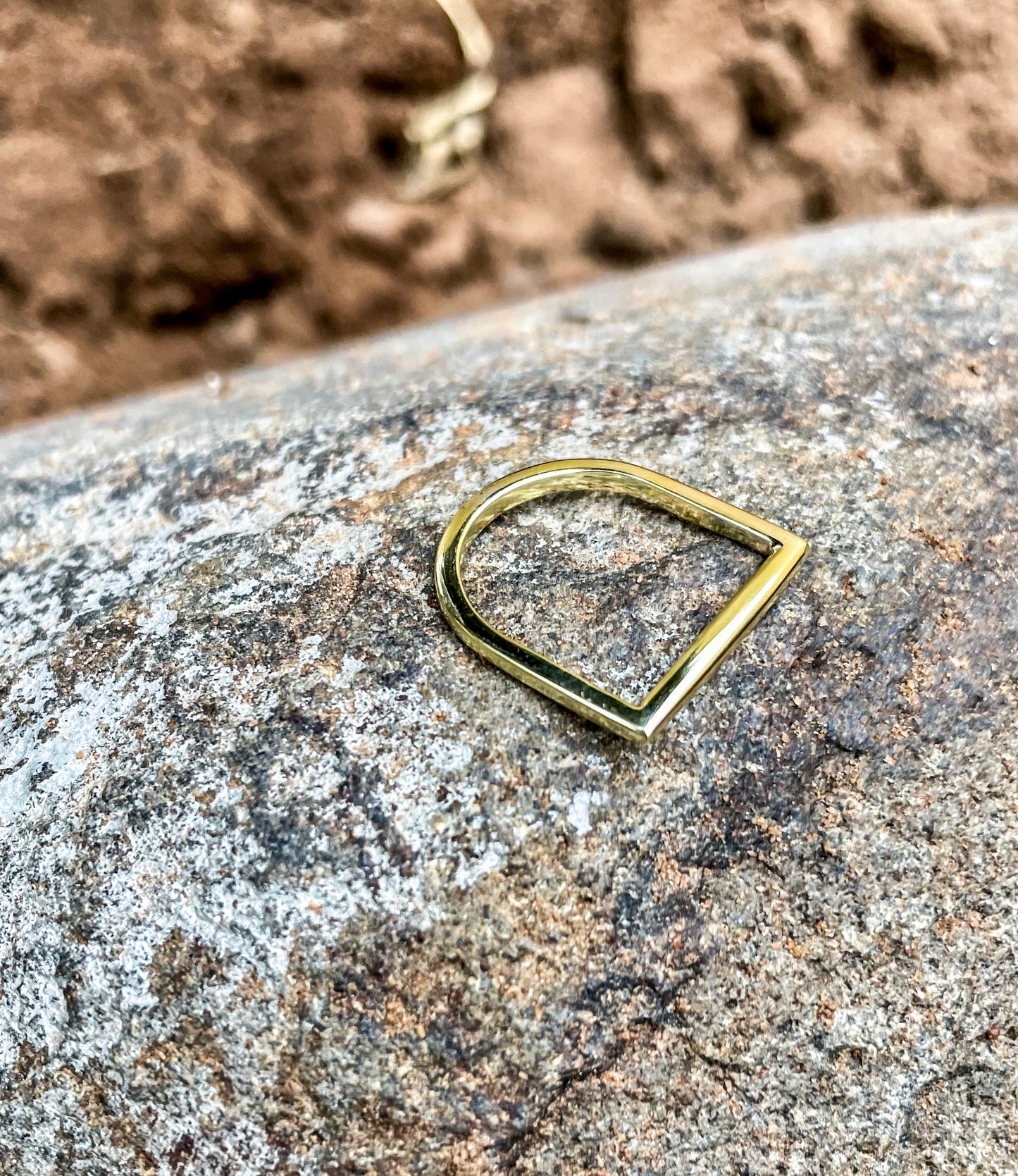 Dee ring