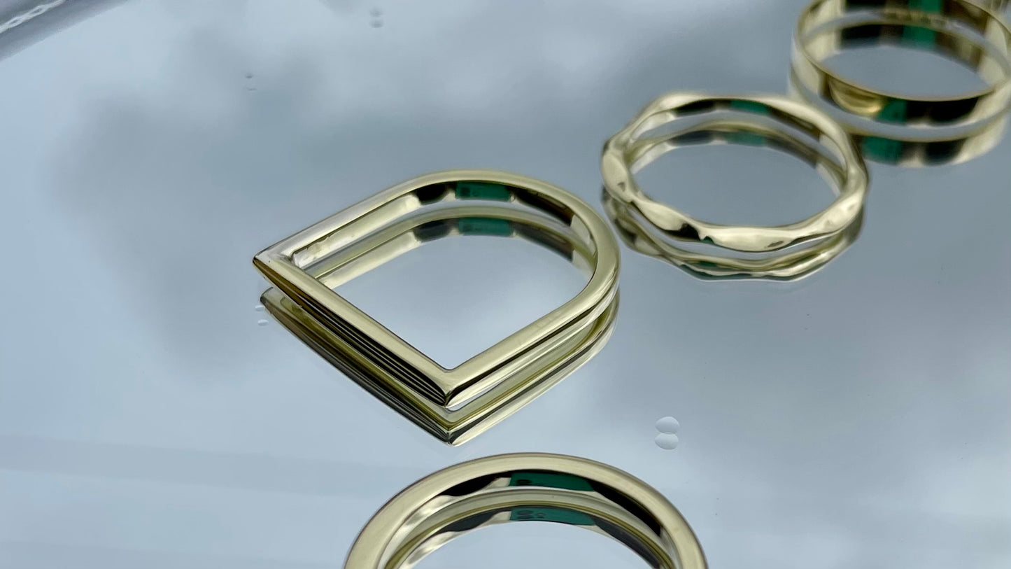 Dee ring